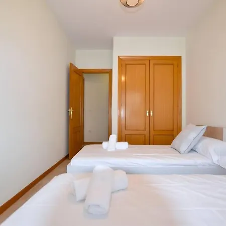 Apartamento En Playa De Samil Apartman *